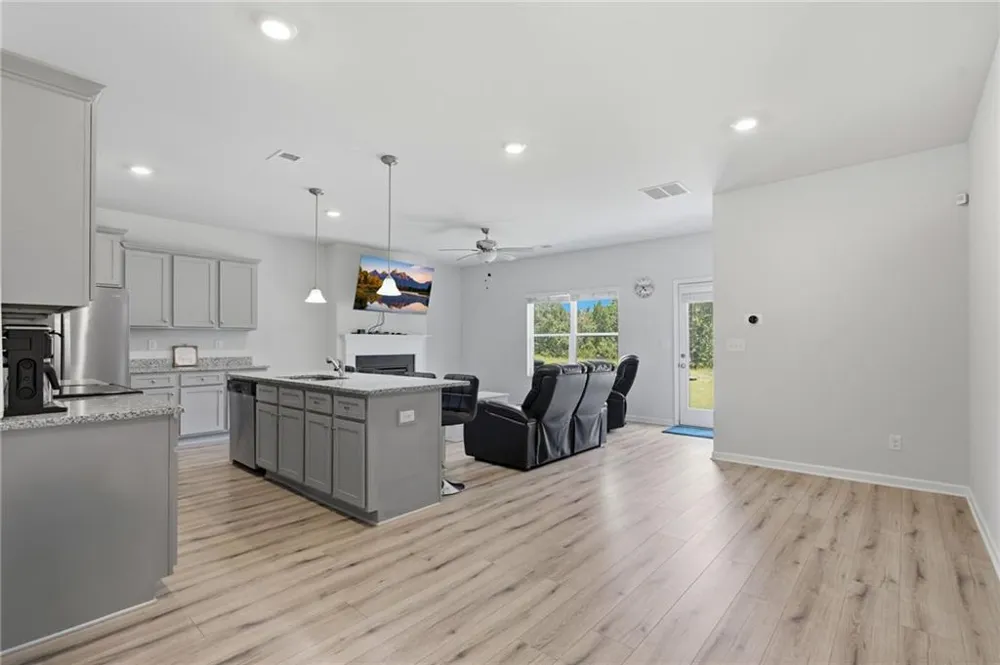 7548 Knoll Hollow Road Lithonia, GA 30058