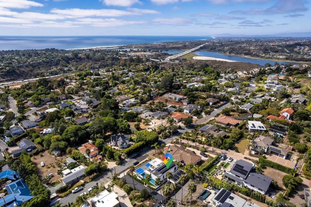1605 Burgundy Rd Encinitas, CA 92024