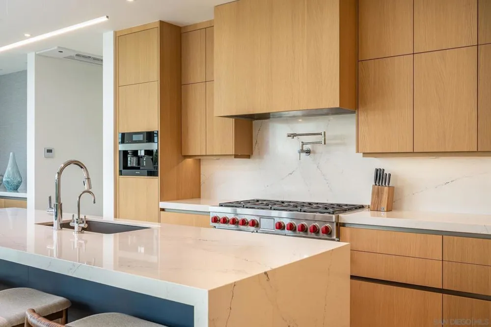 1605 Burgundy Rd Encinitas, CA 92024