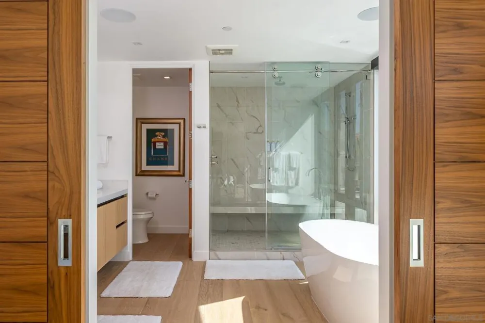 1605 Burgundy Rd Encinitas, CA 92024