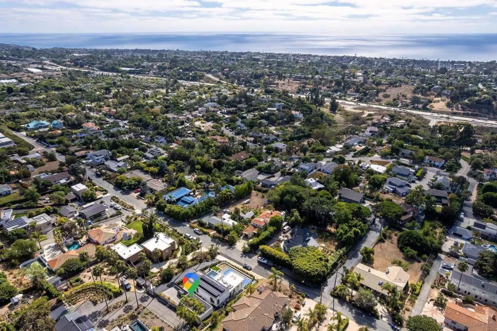 1605 Burgundy Rd Encinitas, CA 92024