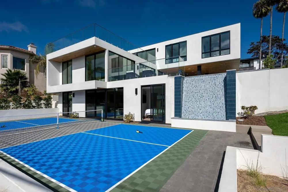 1605 Burgundy Rd Encinitas, CA 92024