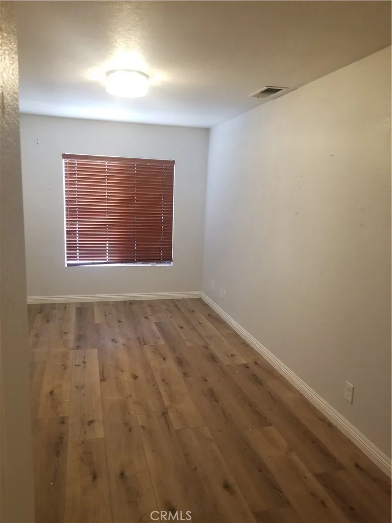 43333 Cottage Lane Lancaster, CA 93536