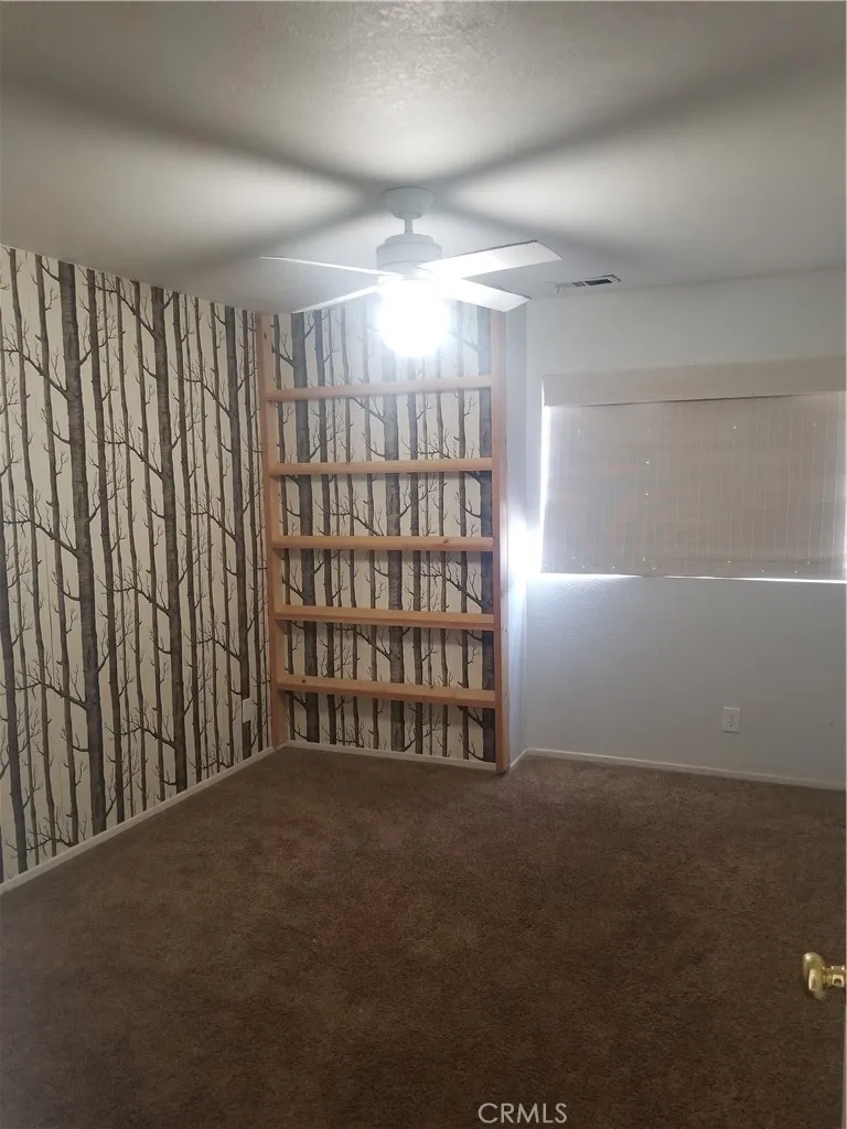 43333 Cottage Lane Lancaster, CA 93536