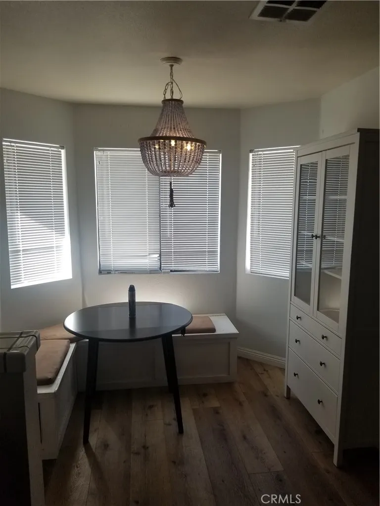 43333 Cottage Lane Lancaster, CA 93536