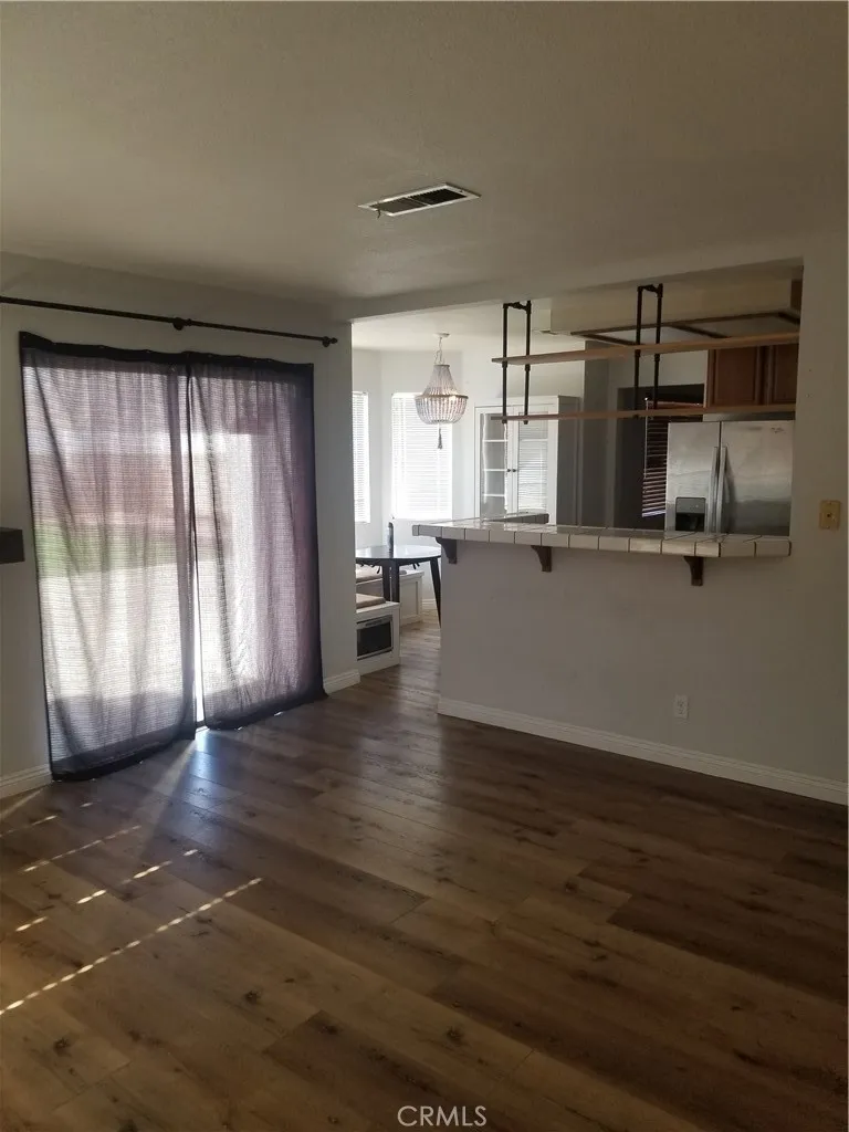 43333 Cottage Lane Lancaster, CA 93536