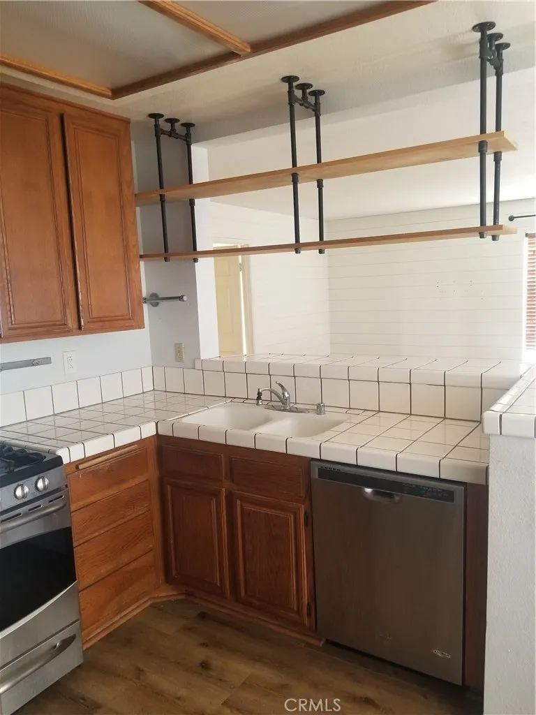 43333 Cottage Lane Lancaster, CA 93536