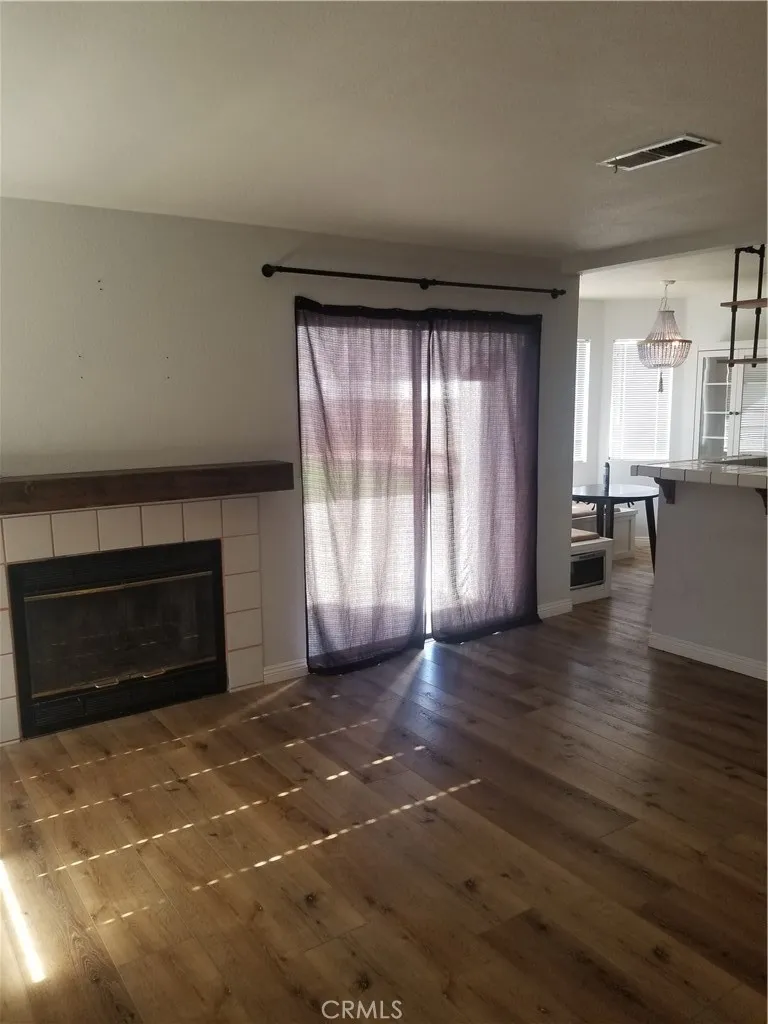 43333 Cottage Lane Lancaster, CA 93536