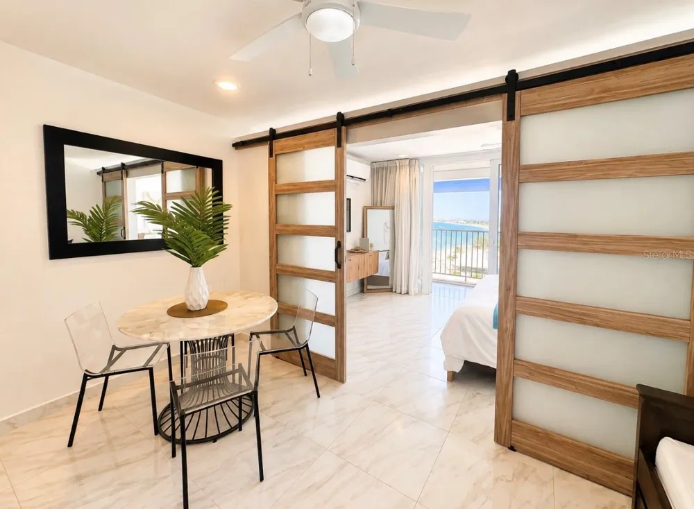 ESJ Tower AVE ISLA VERDE #155 Carolina, PR 00979
