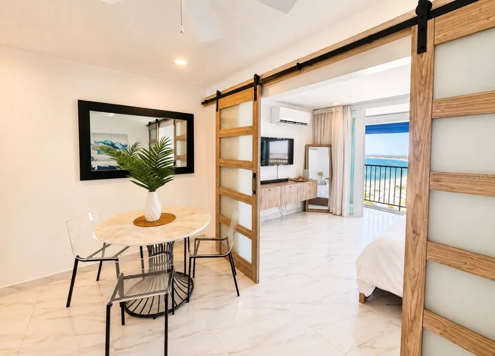 ESJ Tower AVE ISLA VERDE #155 Carolina, PR 00979