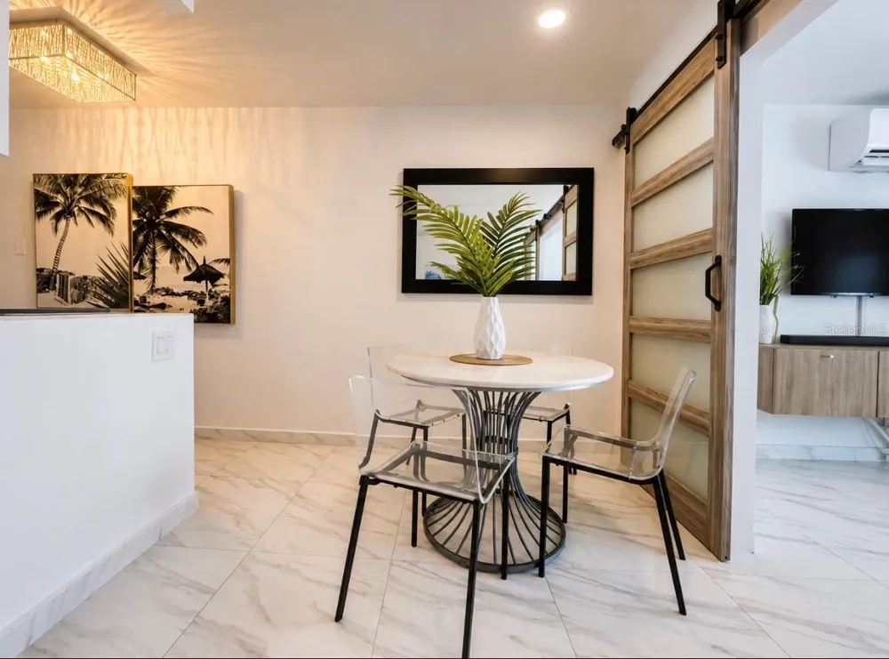 ESJ Tower AVE ISLA VERDE #155 Carolina, PR 00979