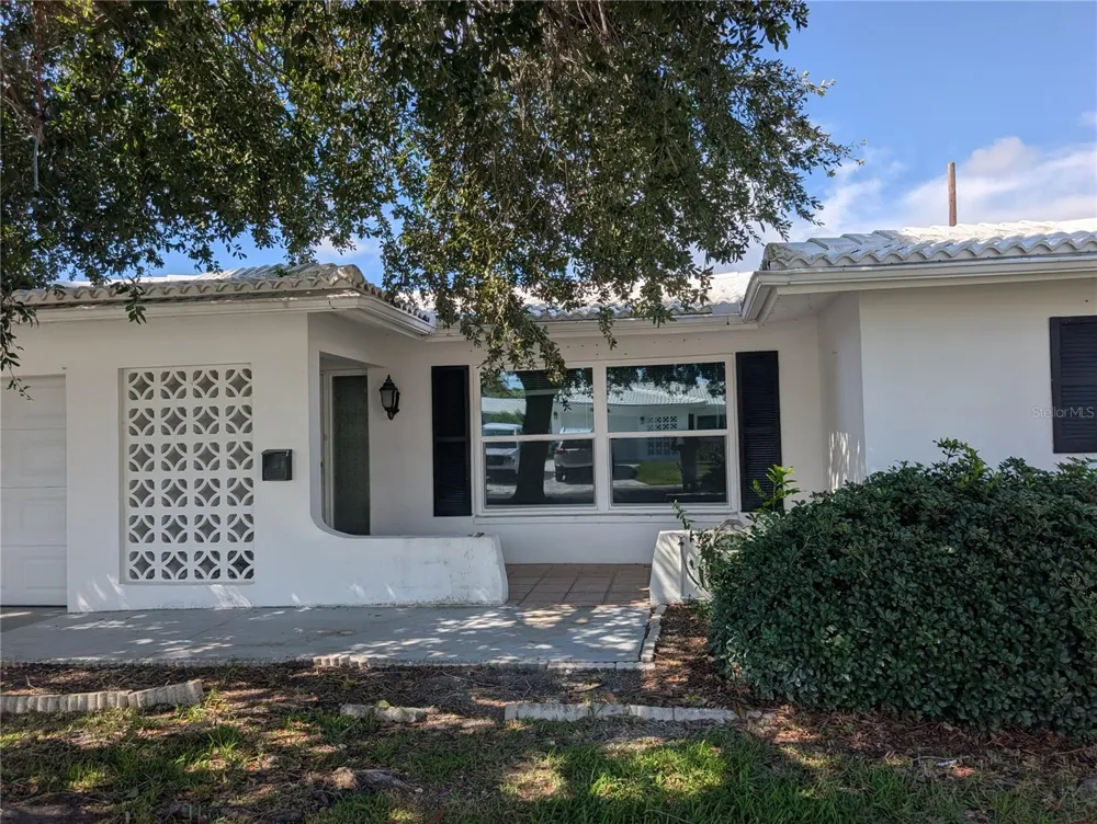 14119 88TH AVENUE Seminole, FL 33776