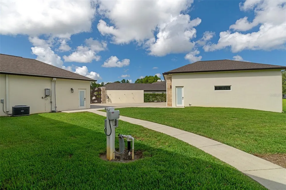 533 STORYBOOK LANE Spring Hill, FL 34609