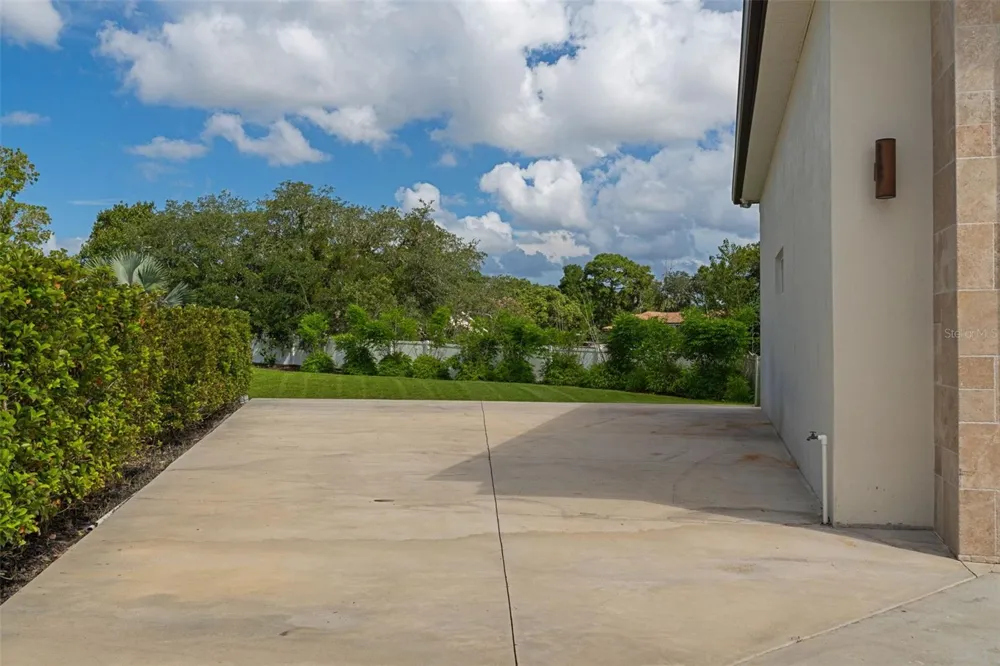 533 STORYBOOK LANE Spring Hill, FL 34609