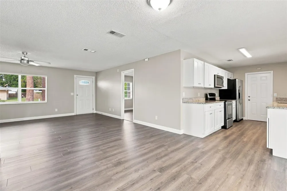 3307 PINE TREE DRIVE Edgewater, FL 32141