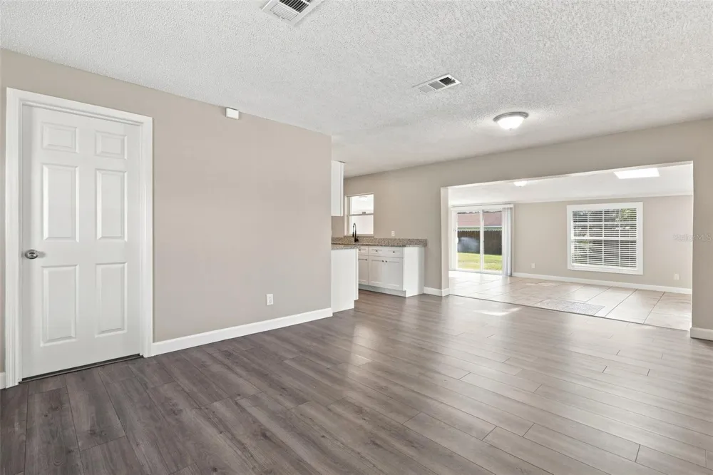 3307 PINE TREE DRIVE Edgewater, FL 32141