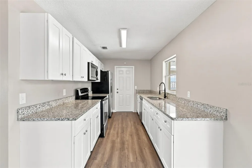 3307 PINE TREE DRIVE Edgewater, FL 32141