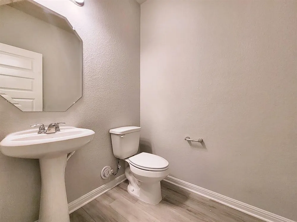 2044 Arendale Drive Leander, TX 78641