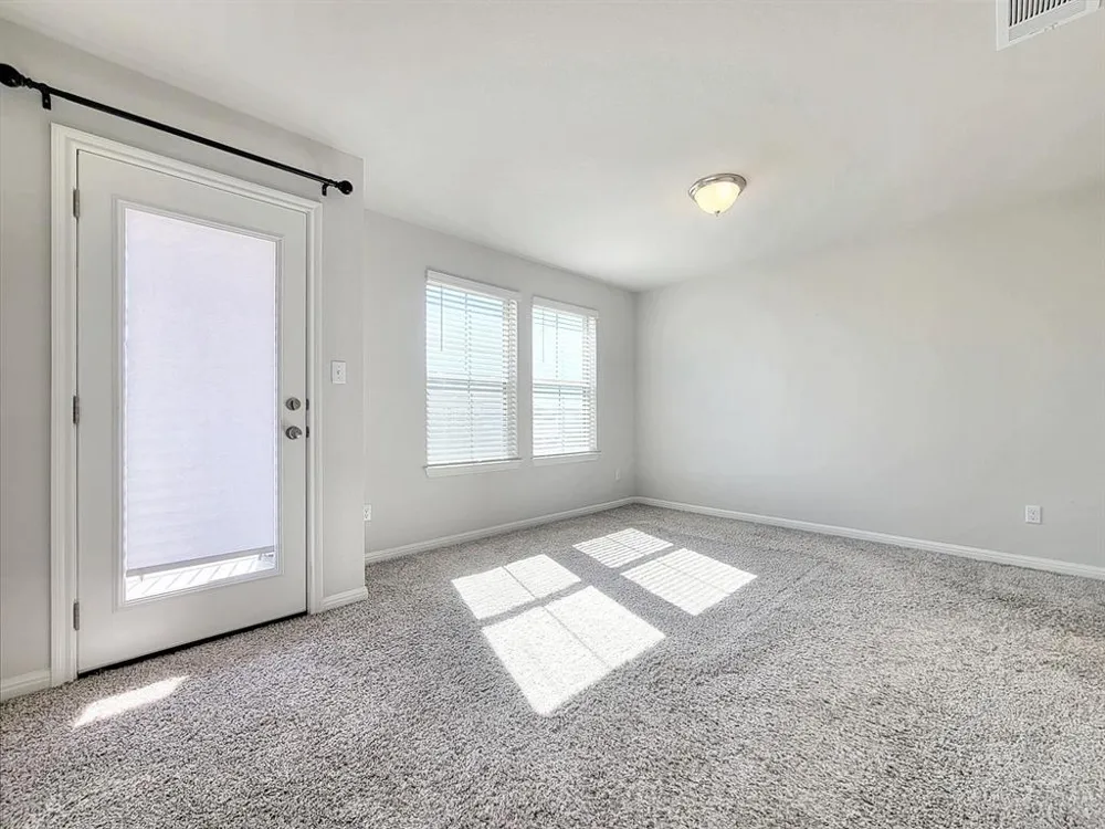 2044 Arendale Drive Leander, TX 78641