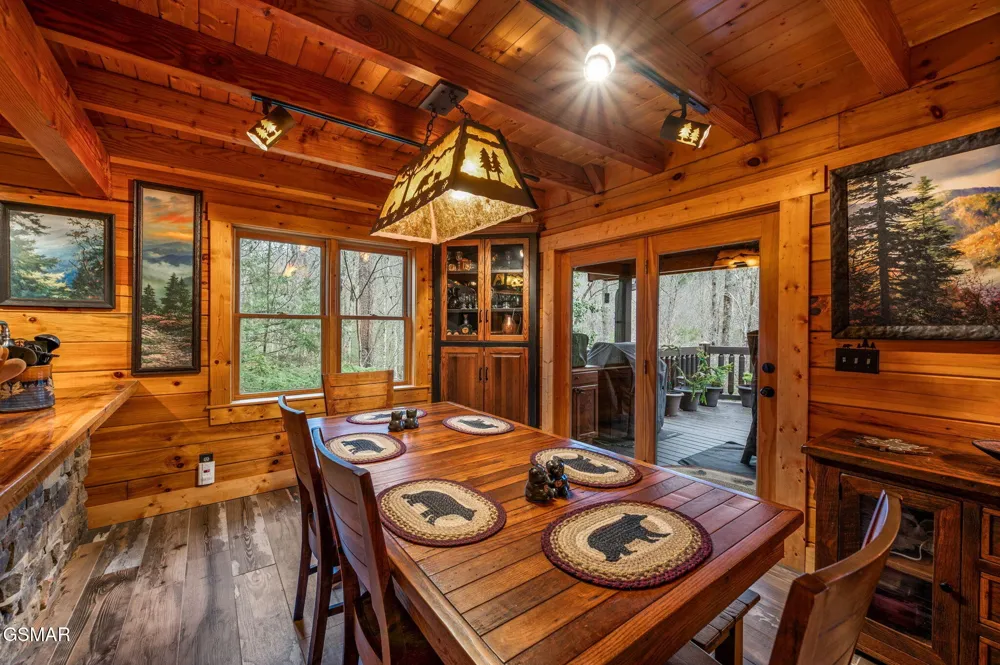 1903 Waters End Road Walland, TN 37886