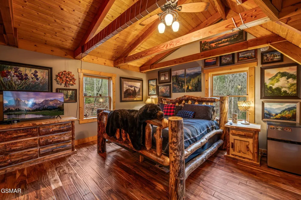 1903 Waters End Road Walland, TN 37886