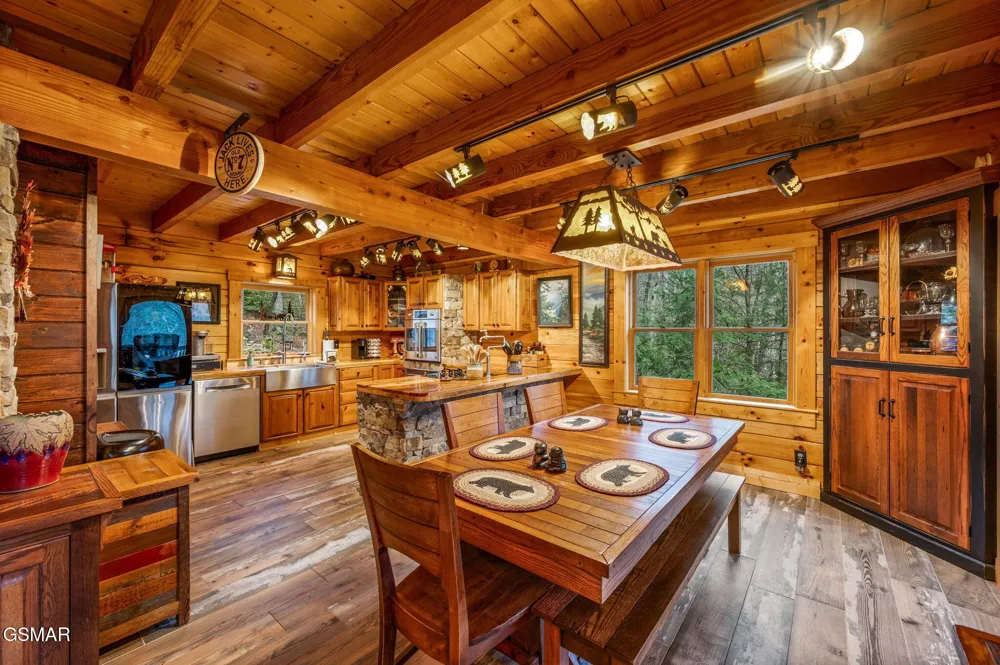 1903 Waters End Road Walland, TN 37886