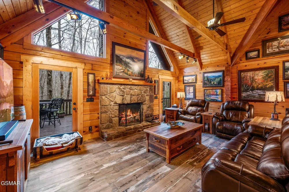 1903 Waters End Road Walland, TN 37886