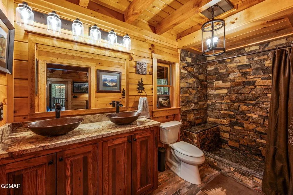 1903 Waters End Road Walland, TN 37886