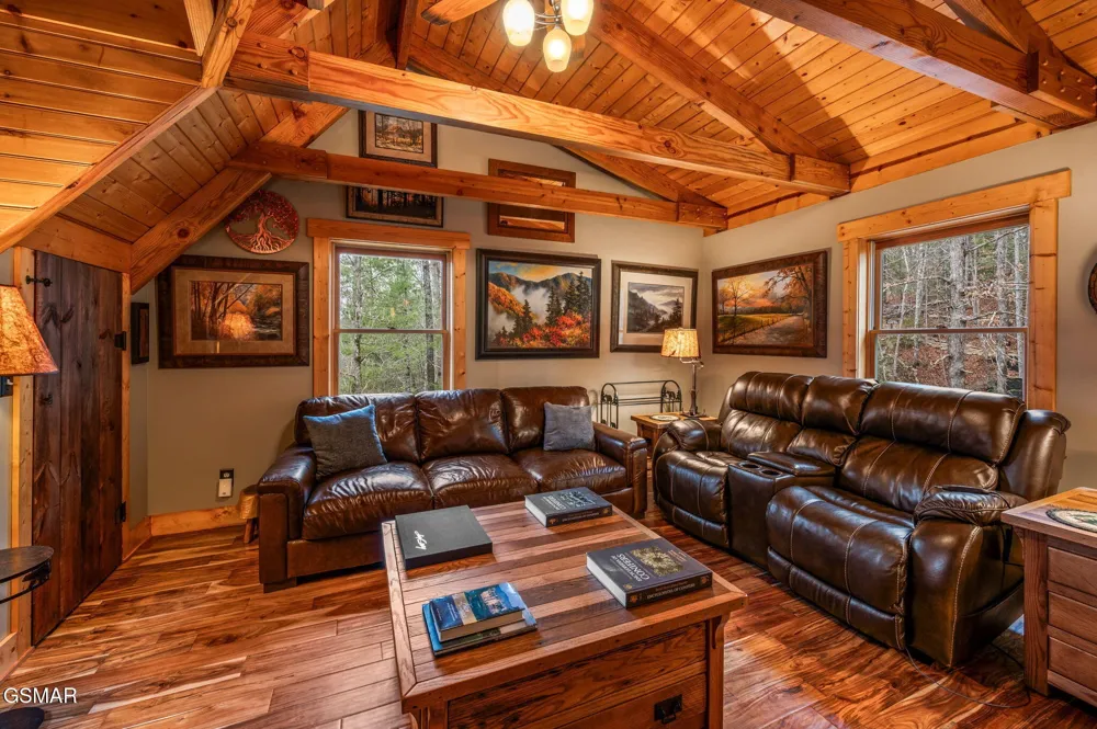 1903 Waters End Road Walland, TN 37886