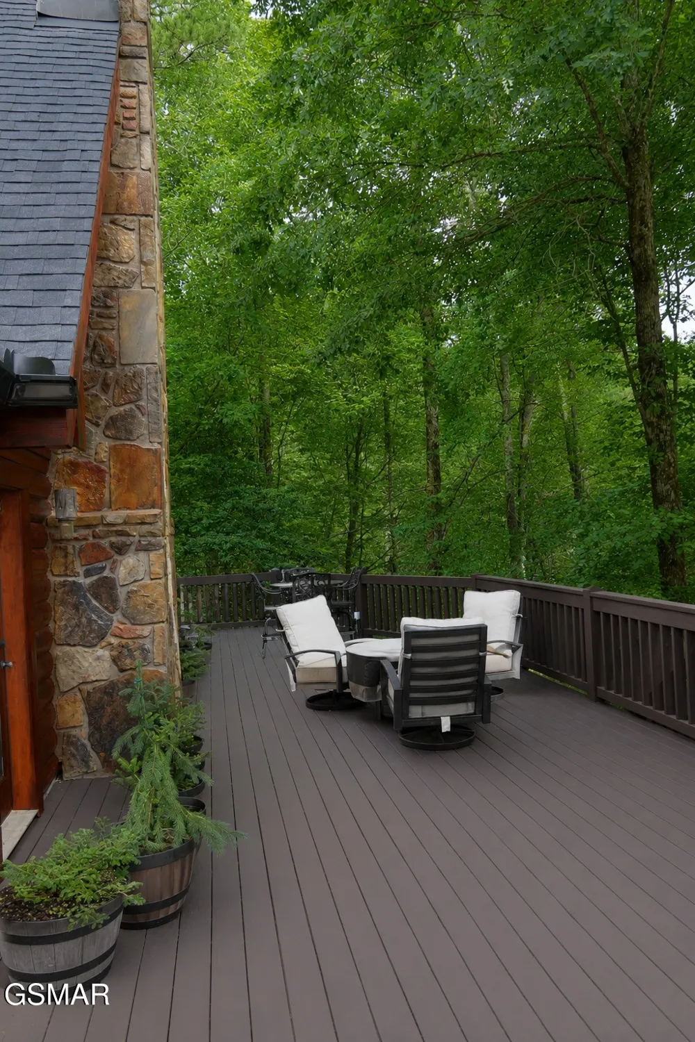 1903 Waters End Road Walland, TN 37886