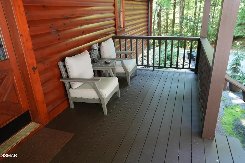 1903 Waters End Road Walland, TN 37886