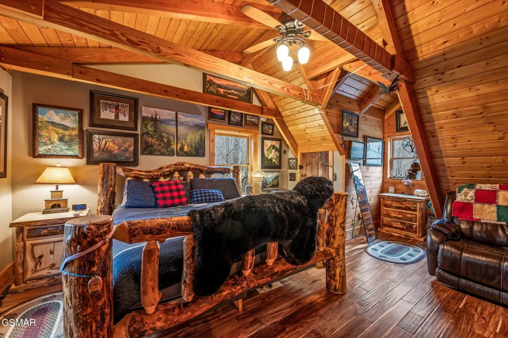 1903 Waters End Road Walland, TN 37886