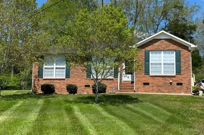 828 Mulberry Dr Columbia, TN 38401