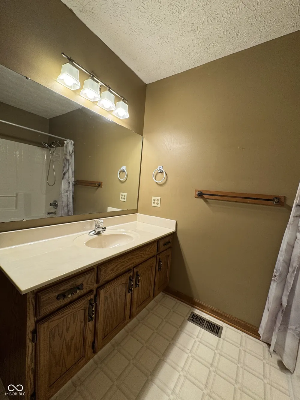399 Vinewood Drive S Brownsburg, IN 46112