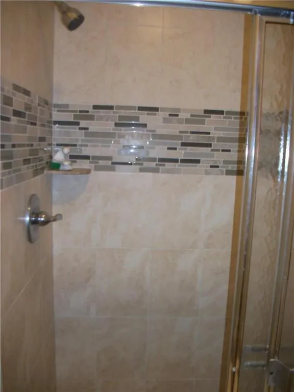 4953 E LAKES DRIVE Deerfield Beach, FL 33064