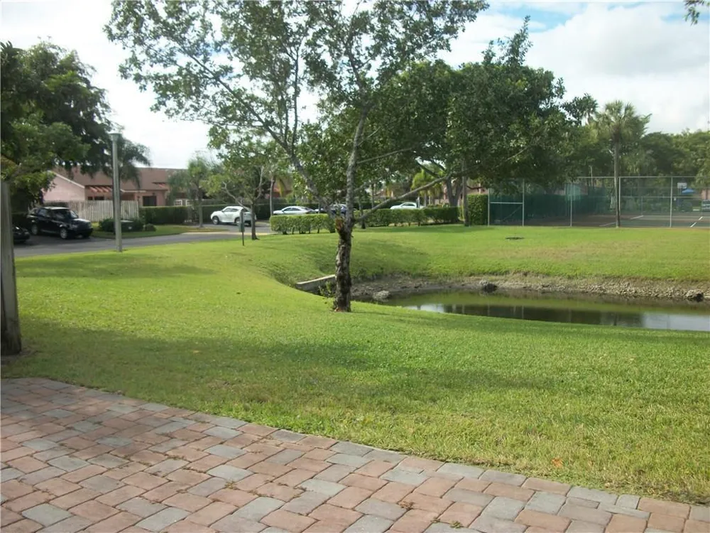4953 E LAKES DRIVE Deerfield Beach, FL 33064