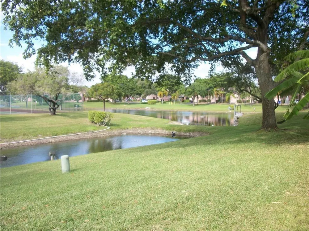 4953 E LAKES DRIVE Deerfield Beach, FL 33064