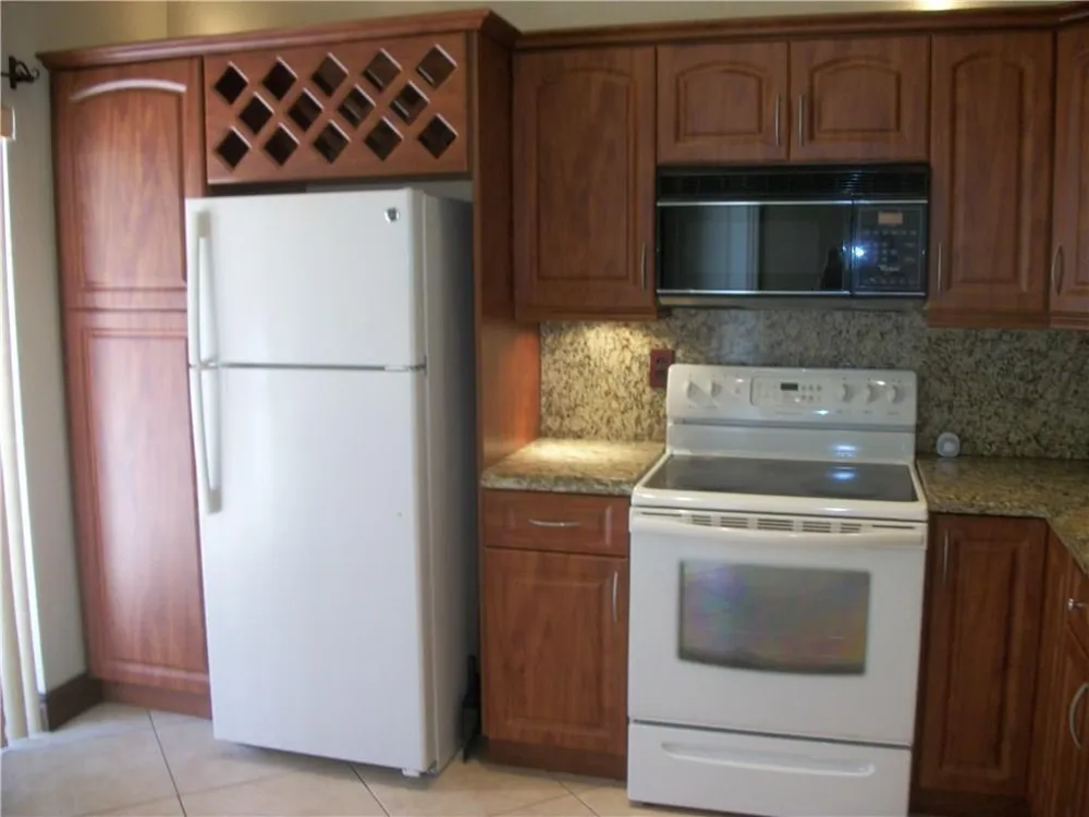 4953 E LAKES DRIVE Deerfield Beach, FL 33064
