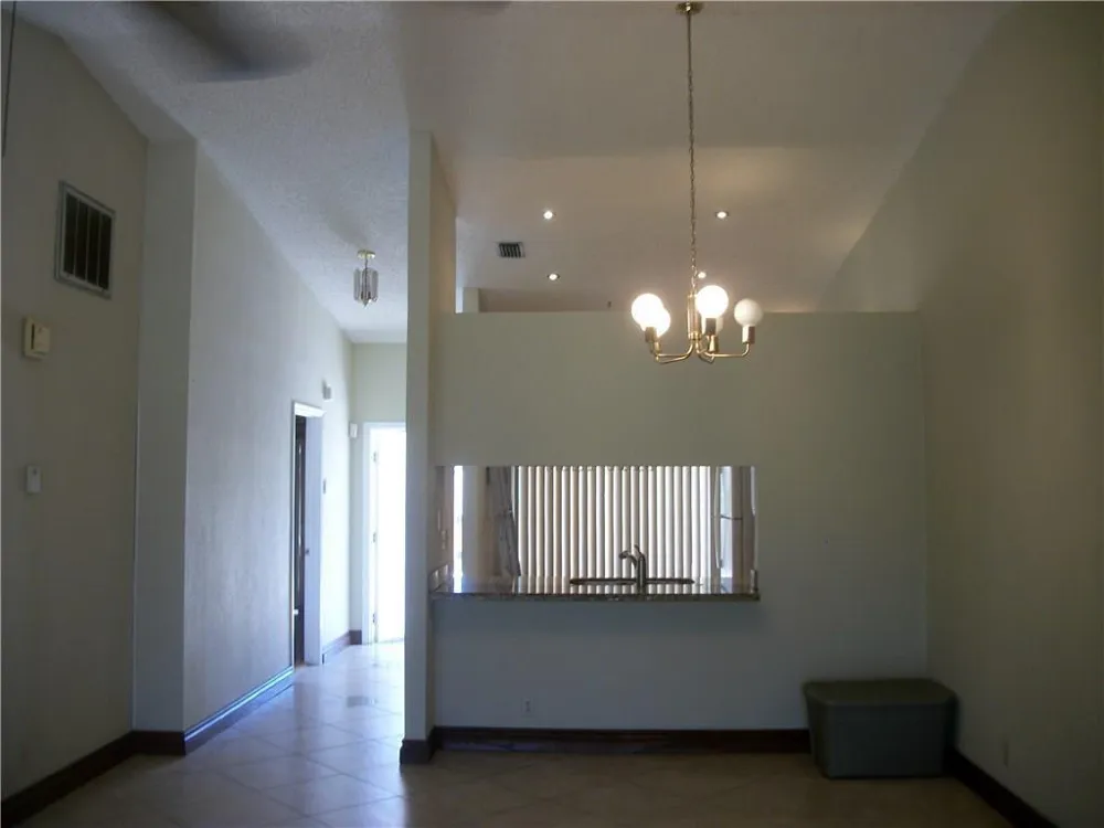 4953 E LAKES DRIVE Deerfield Beach, FL 33064