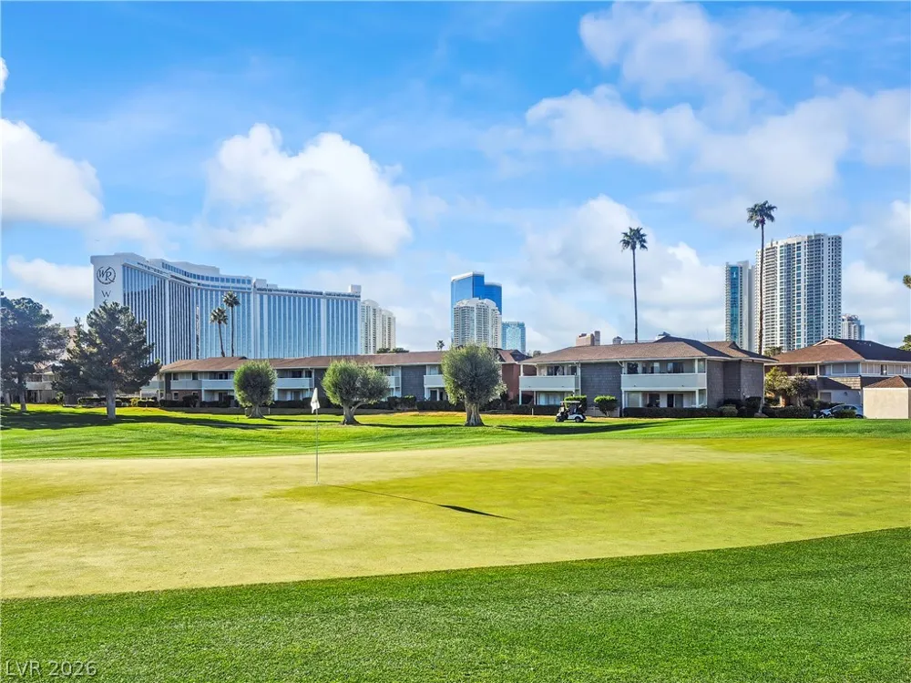 566 Tam O Shanter Las Vegas, NV 89109