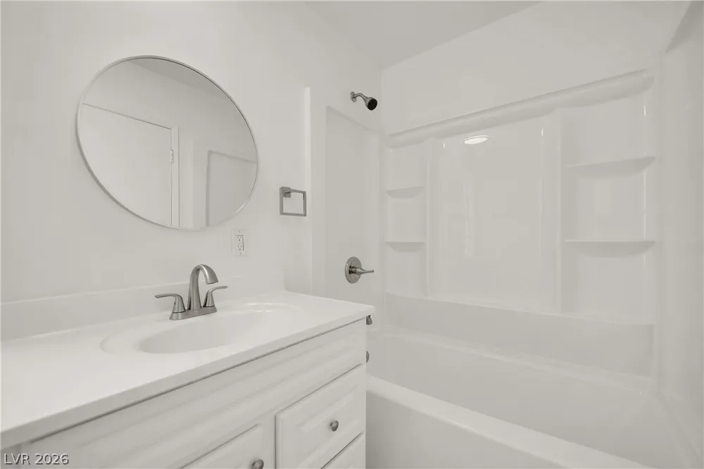 566 Tam O Shanter Las Vegas, NV 89109