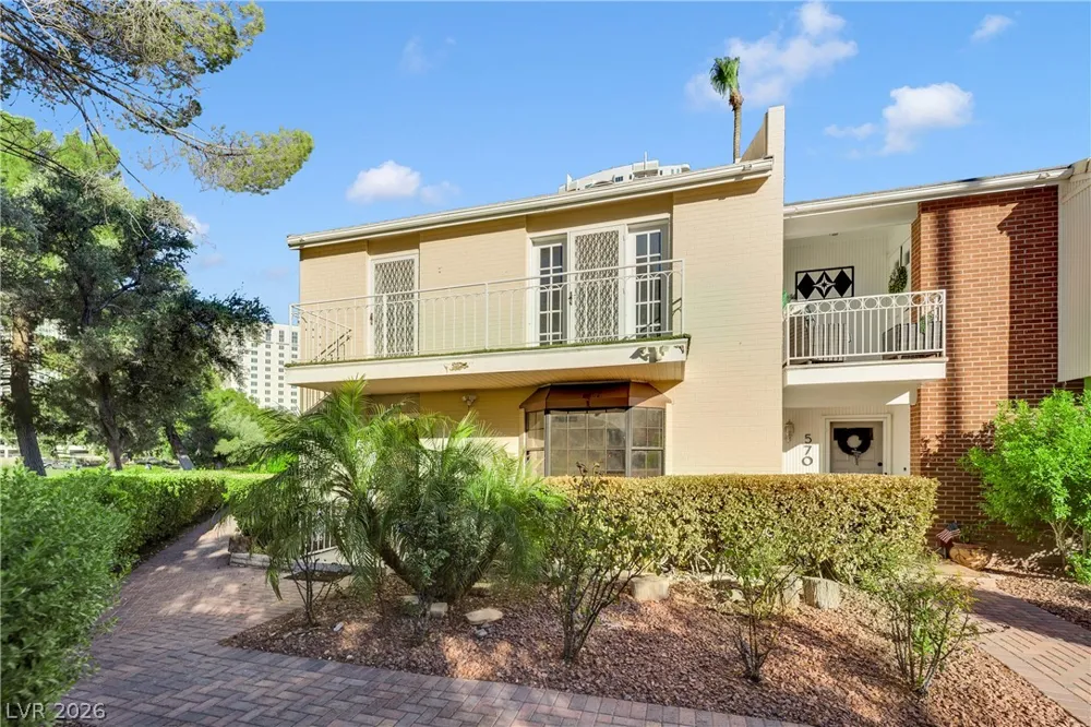 566 Tam O Shanter Las Vegas, NV 89109
