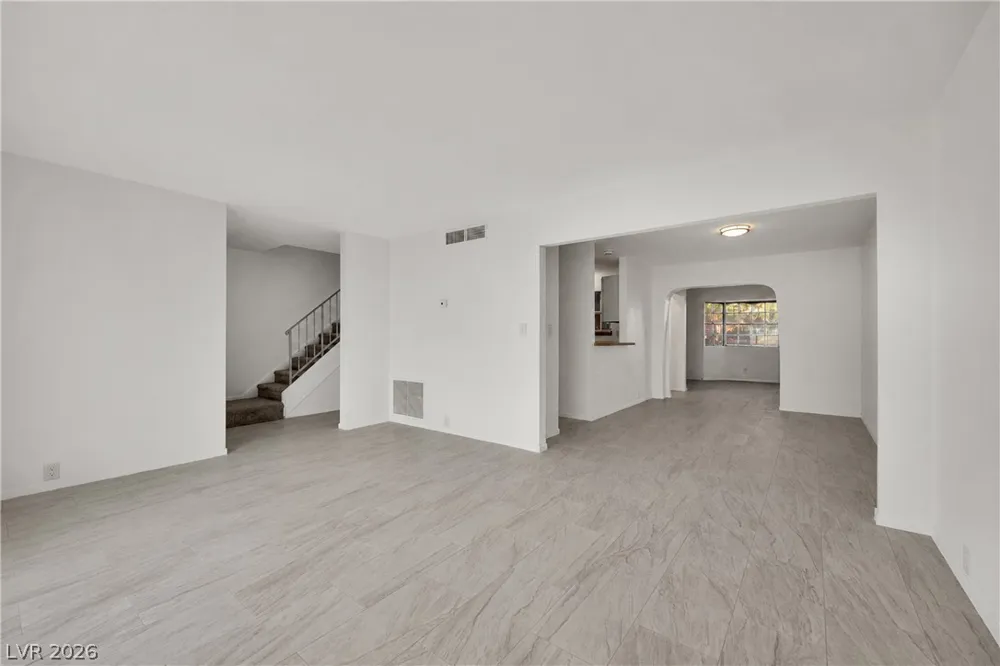 566 Tam O Shanter Las Vegas, NV 89109