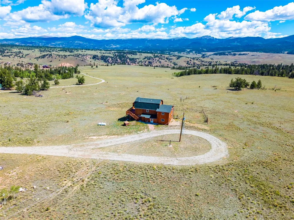 726 CUMBERLAND DRIVE Jefferson, CO 80456