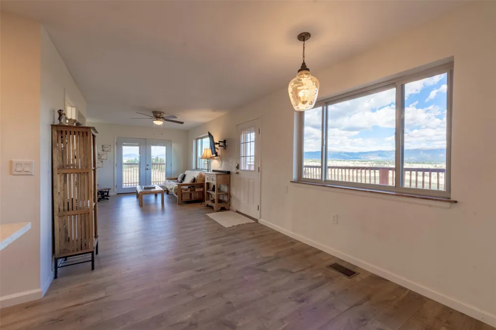 726 CUMBERLAND DRIVE Jefferson, CO 80456