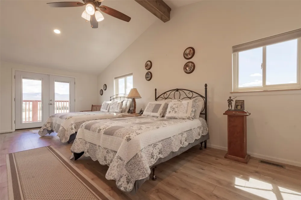 726 CUMBERLAND DRIVE Jefferson, CO 80456