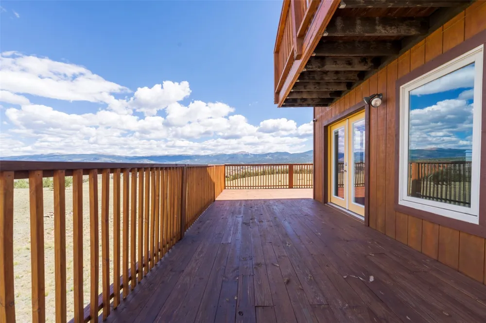 726 CUMBERLAND DRIVE Jefferson, CO 80456