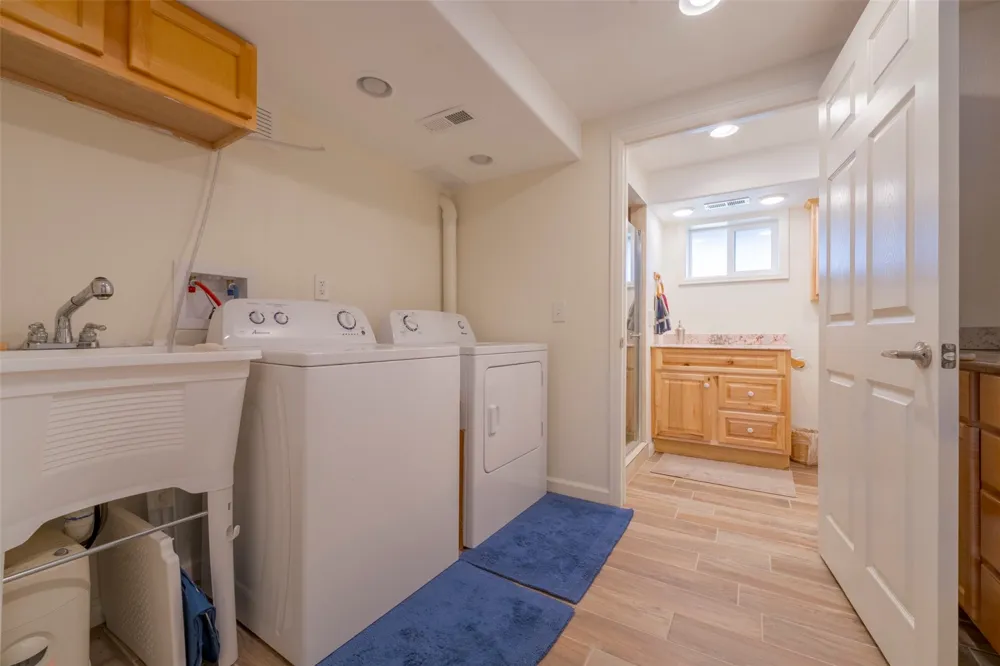 726 CUMBERLAND DRIVE Jefferson, CO 80456