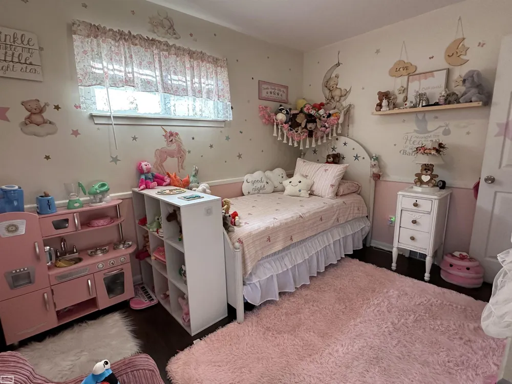 26219 VAN BUREN ROAD Dearborn Heights City, MI 48127