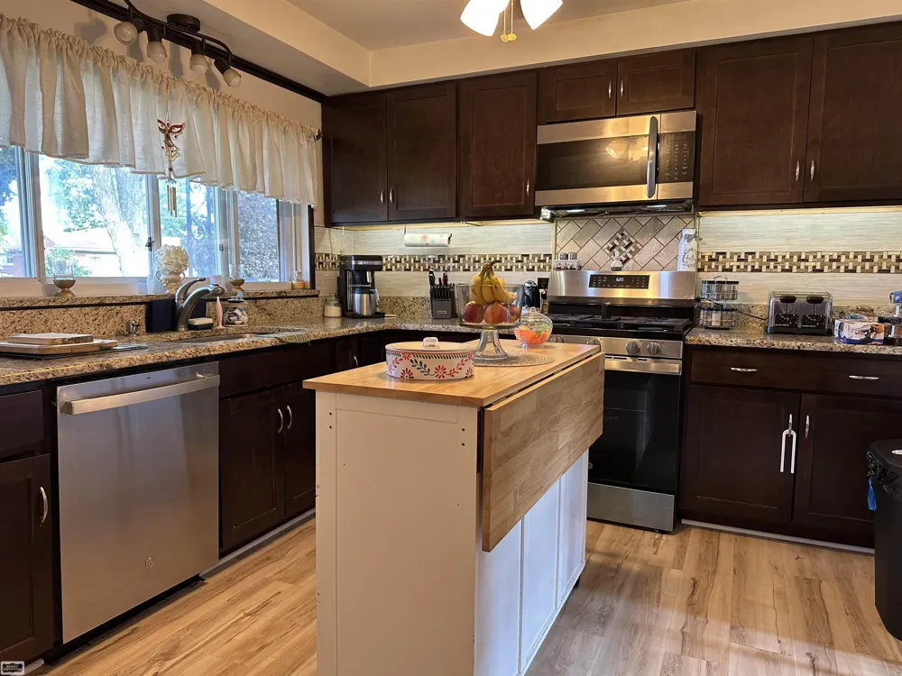 26219 VAN BUREN ROAD Dearborn Heights City, MI 48127